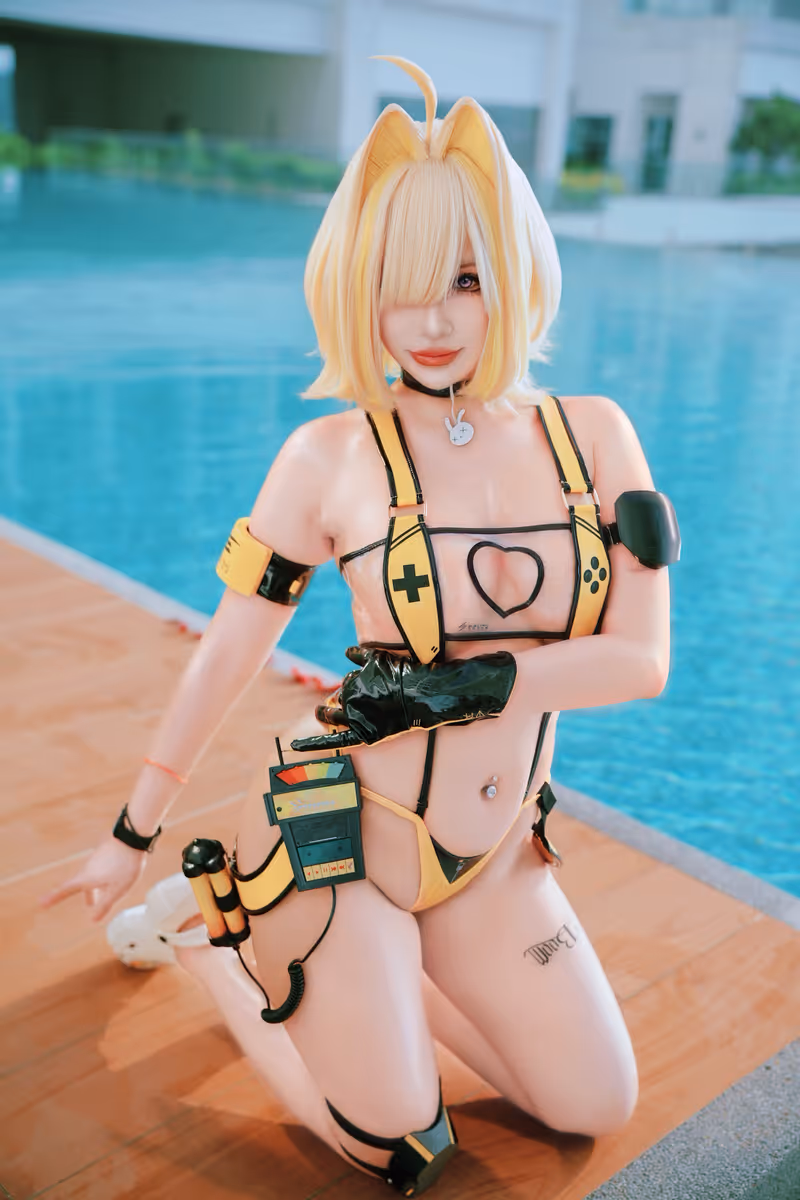 KING ANGEL cosplay Elegg (Goddess of Victory: Nikke) – photo 8 of 35