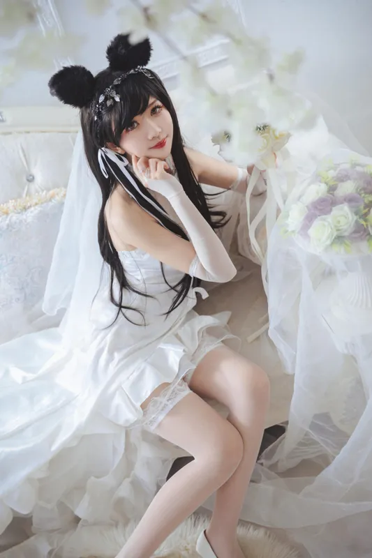 10454