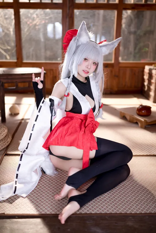 8613