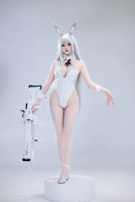 8708