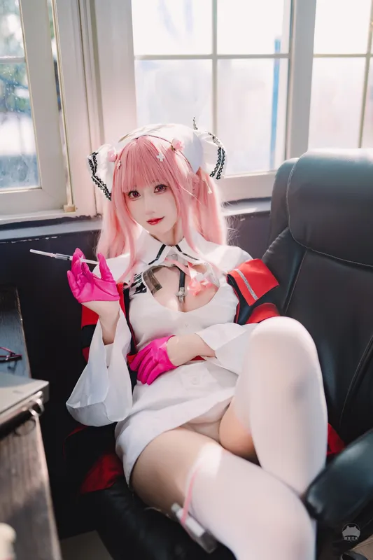 8761