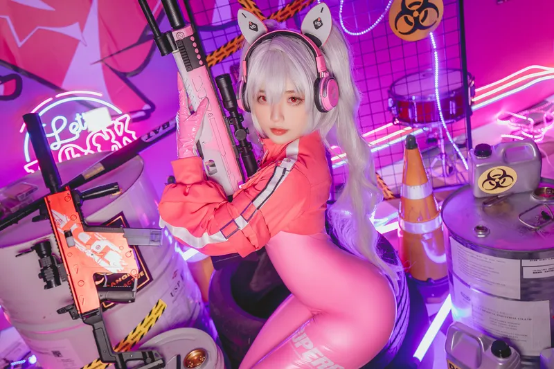 8428