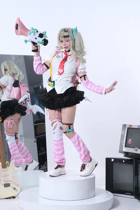 10513