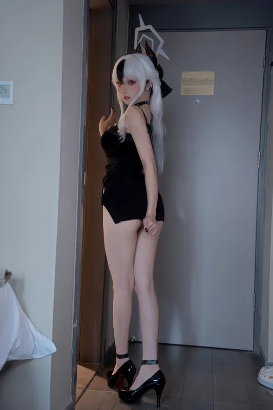 纸悦Etsu ko cosplay 鬼方佳代子 (蔚蓝档案) – photo 12 of 34
