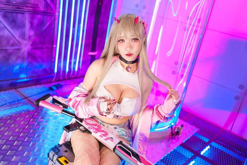 KING ANGEL cosplay Viper (Goddess of Victory: Nikke) – photo 11 of 63