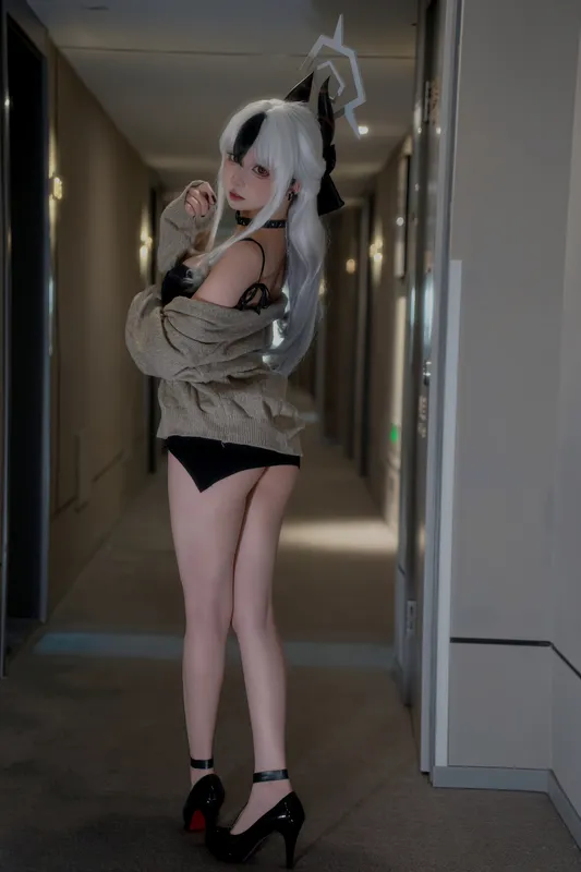 纸悦Etsu ko cosplay 鬼方佳代子 (蔚蓝档案) – photo 5 of 34
