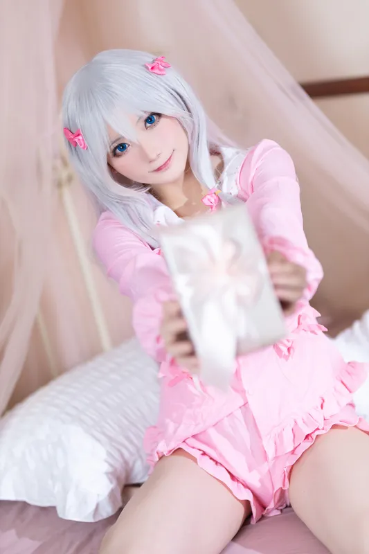 8918
