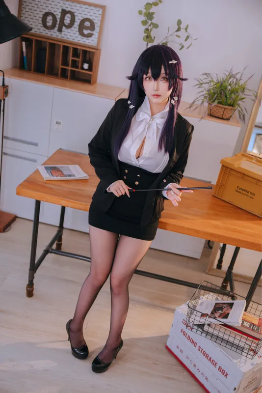 8810