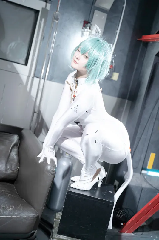 8630