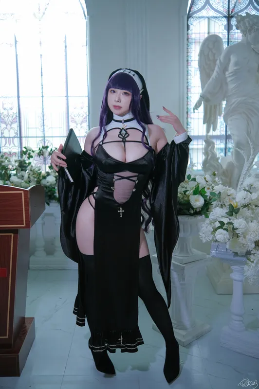 超皮皮皮奶 cosplay 费伦 (葬送的芙莉莲) – photo 5 of 87