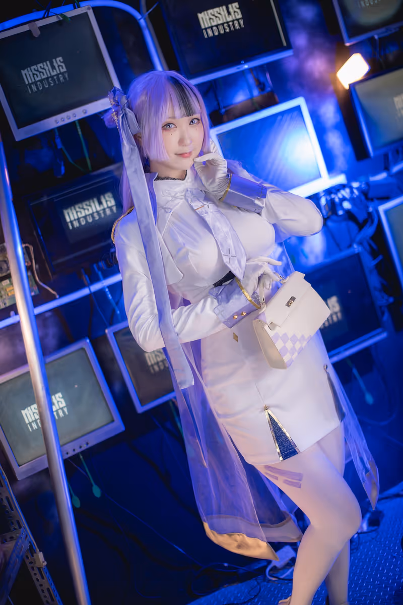 HIKO、unknown cosplay 智恩、舒恩 (胜利女神：妮姬) – photo 9 of 19