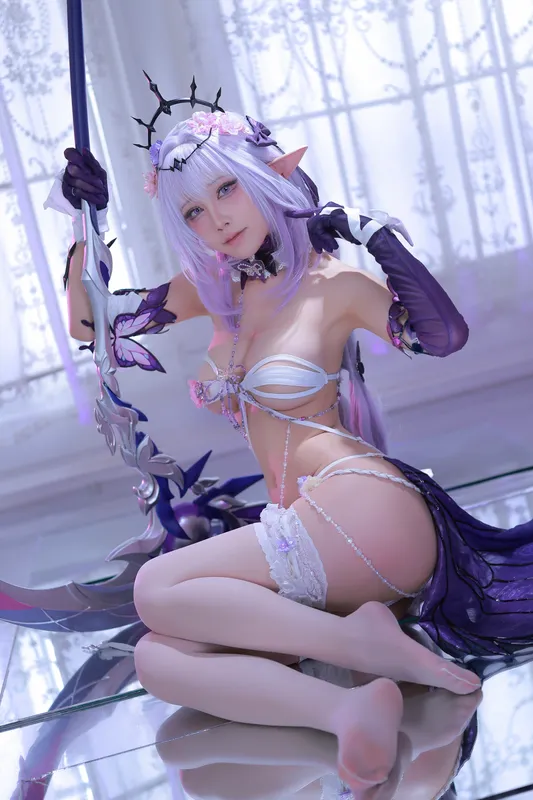 8502