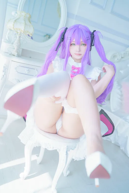 7916
