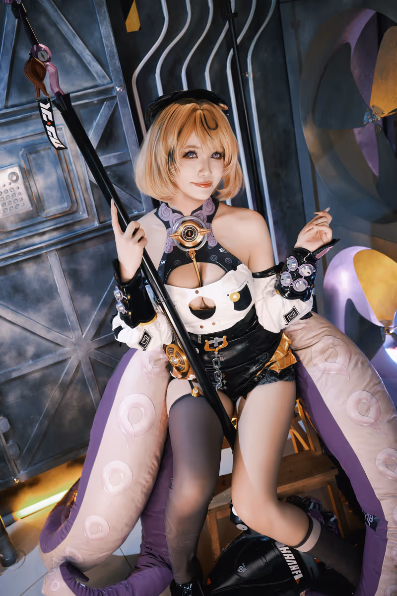 KING ANGEL cosplay Yidhari Murphy (Zenless Zone Zero)